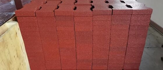 ইন্ডাস্ট্রিয়াল এবং বিনোদনমূলক পরিবেশে ভারী জন্য ডিজাইন করা ইন্টারলকিং রাবার Pavers এবং নমনীয় মেঝে সিস্টেম